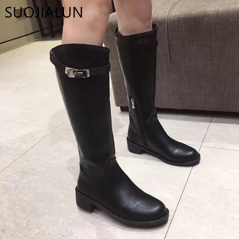 SUOJIALUN/фирменный дизайн; коллекция года; высокие сапоги на плоской подошве до колена; высококачественные женские рыцарские Сапоги на молнии с круглым носком; однотонная зимняя обувь для верховой езды