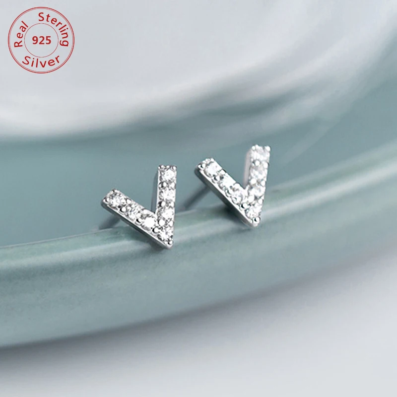 Новые серьги-гвоздики в форме V AAA с кубическим цирконием из стерлингового