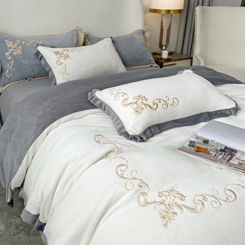 

King Size Duvet Cover Bedding Set Sheets Boarding Embroidered Bed Sheet Set Bedroom 4 Pcs Velvet Tagesdecke Home Textile ZZ50CP