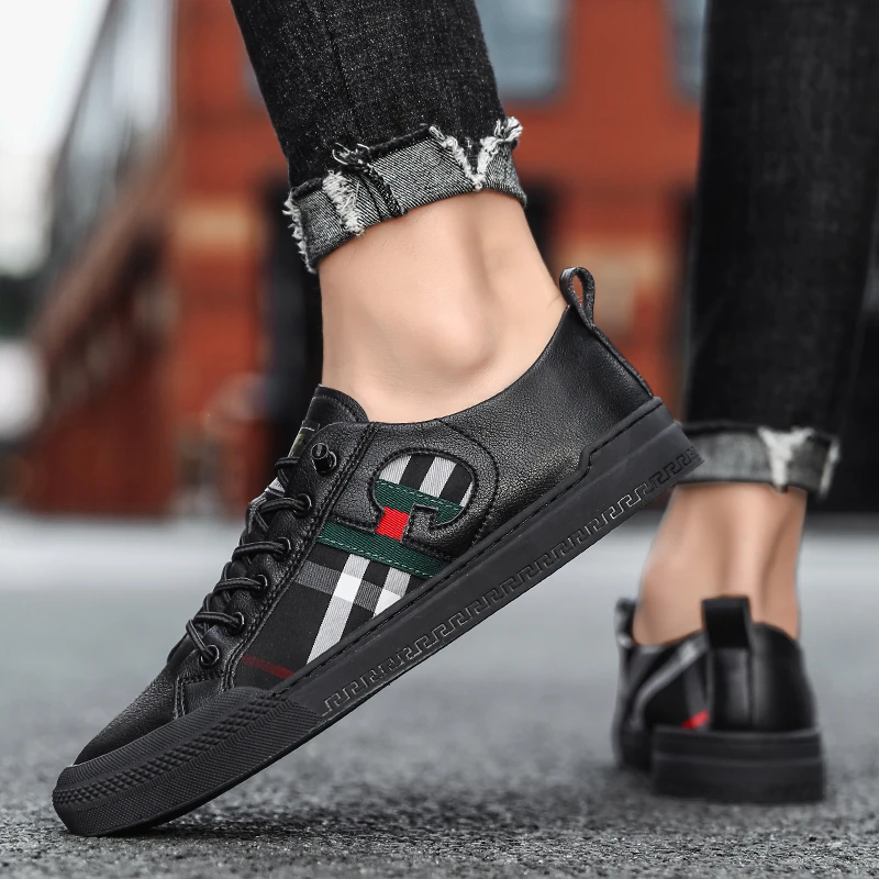 

New Arrival Men Young Casual Shoes White Flats Shoes For Mens Brand Fashion Men Lace Up Sneakers Rubber Bottom Leather Shoes Man