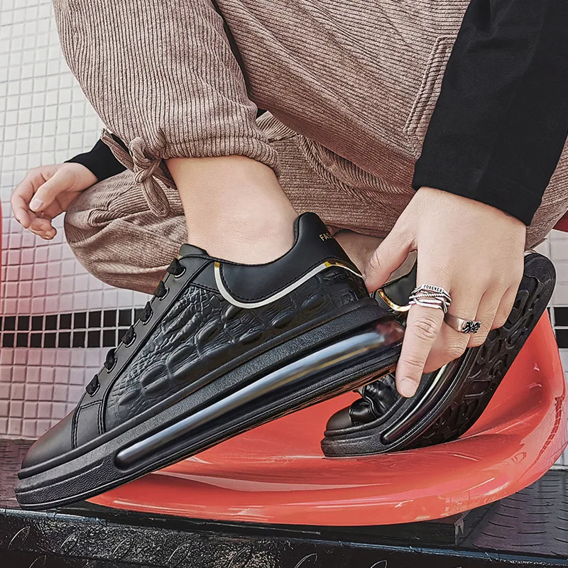 

2021 Hot Sale Men Youth Casual Footwear Black Pu Leather Men Shoes Lace Up Men Fashion Sneakers Low Top Casual Shoes For Mens