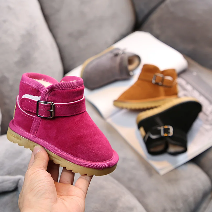 Классические детские ботинки теплые и непромокаемые простые зимние для