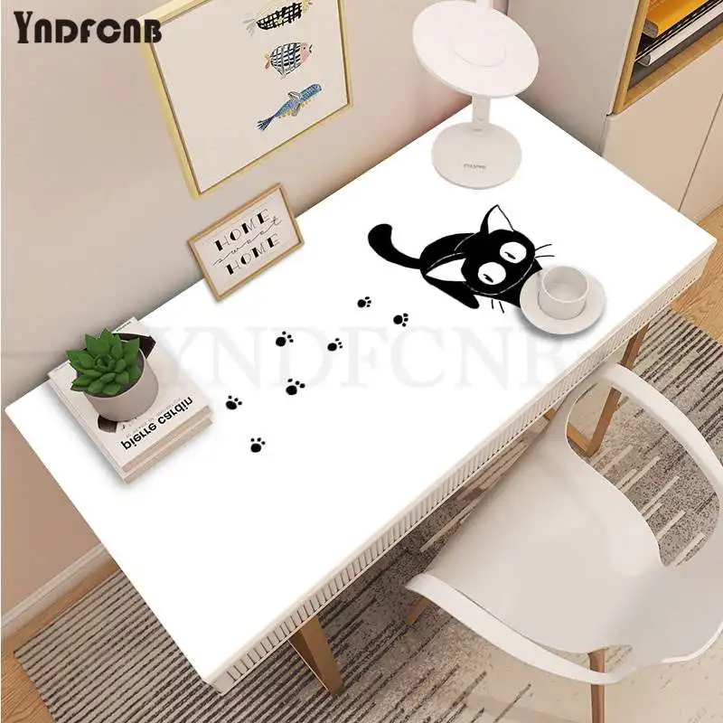 

Cats Black And White New Design Durable Rubber Mouse Mat Pad Size For Large Edge Locking Speed Version Game Keyboard Pad