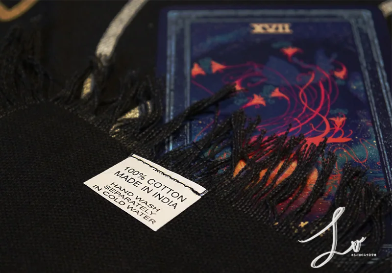 

60x60cm Altar Tarot Cloth Board game Tarot Cards Tablecloth Cotton Wicca Astrology Table Cover Blanket Divination