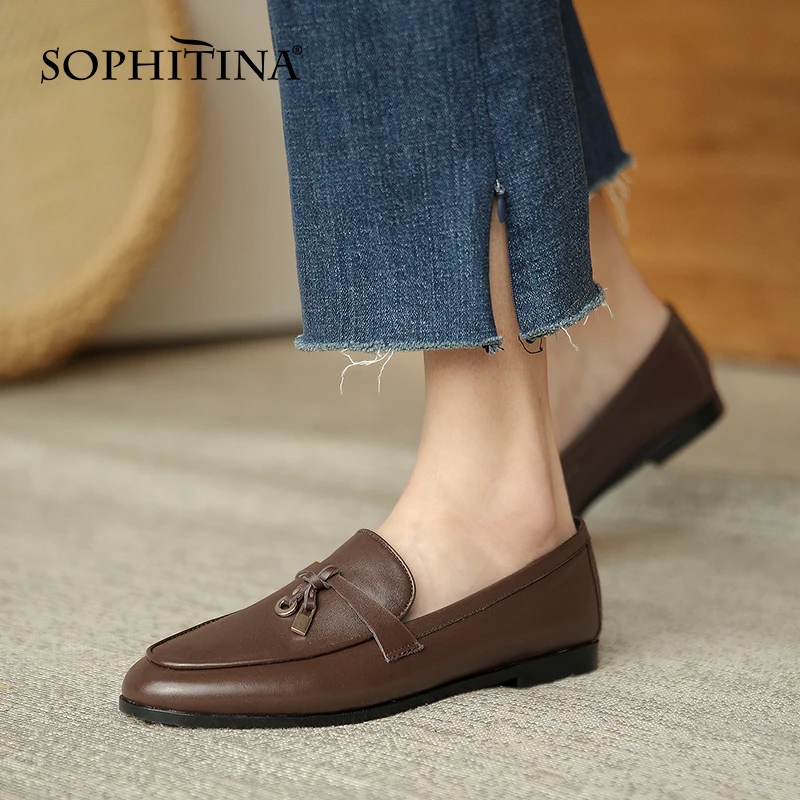 

Женские лоферы на плоской подошве SOPHITINA, дышащая повседневная обувь с круглым носком, украшенная металлом, в студенческом стиле, AO78