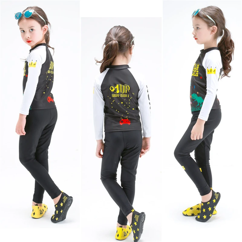 Для детей возрастом от 2 до 10 лет для девочек комплект из двух предметов купальный