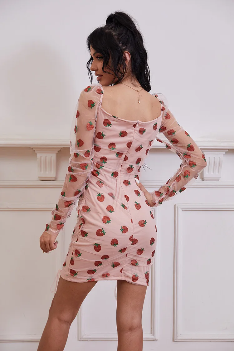 Женское Сетчатое платье с длинным рукавом розовое облегающее Привлекательное