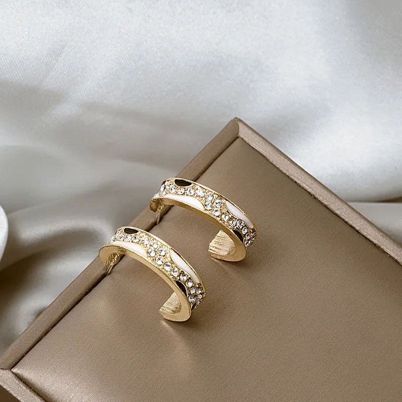 Find Me простые геометрические металлические серьги C-образные циркониевые