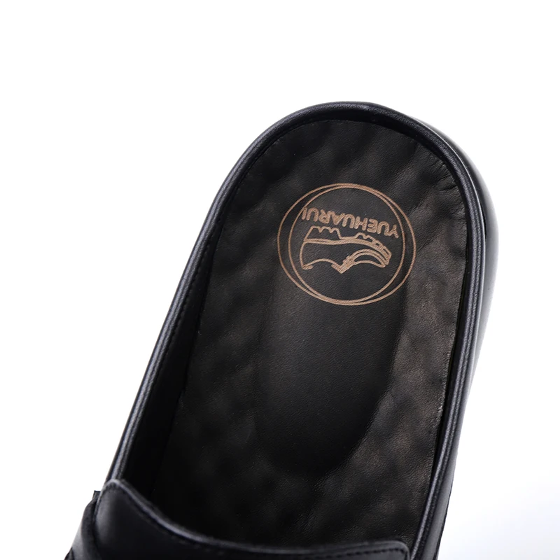 Туфли без каблука мужские летние модные повседневные кожаные шлепанцы на