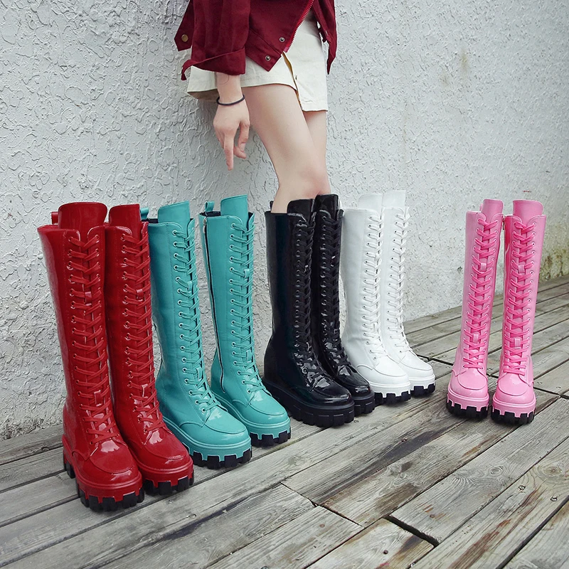 Женские сапоги на танкетке зимние до колена платформе с молнией женская модная