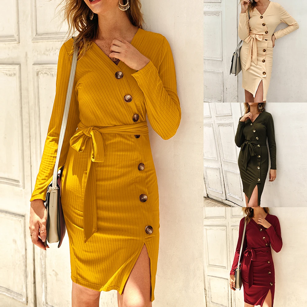 Женское трикотажное платье карандаш на пуговицах однотонное облегающее с V