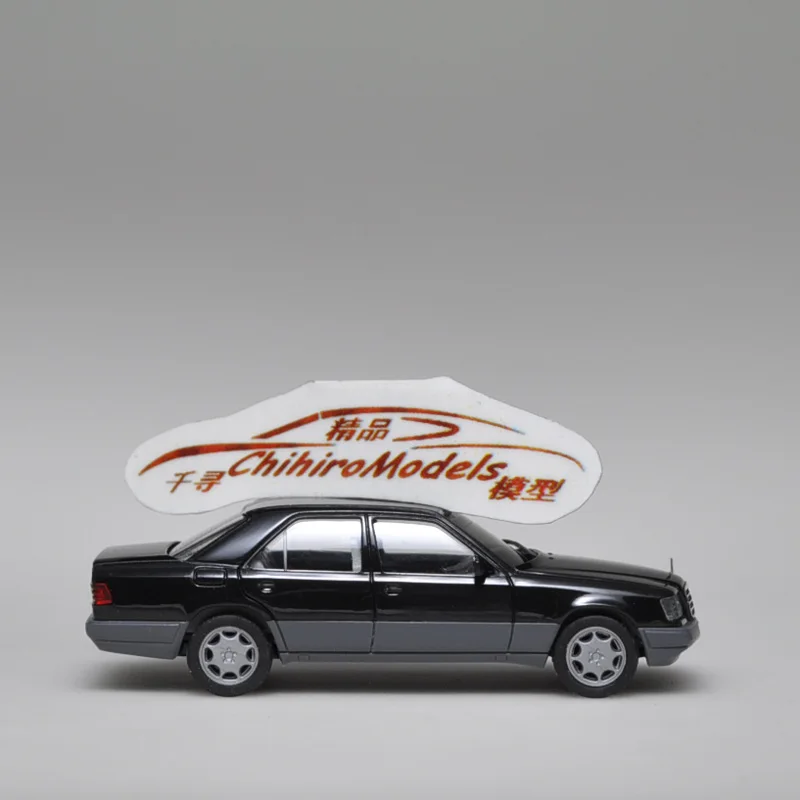Модель автомобиля из инженерного пластика S124 W124 1:87 |
