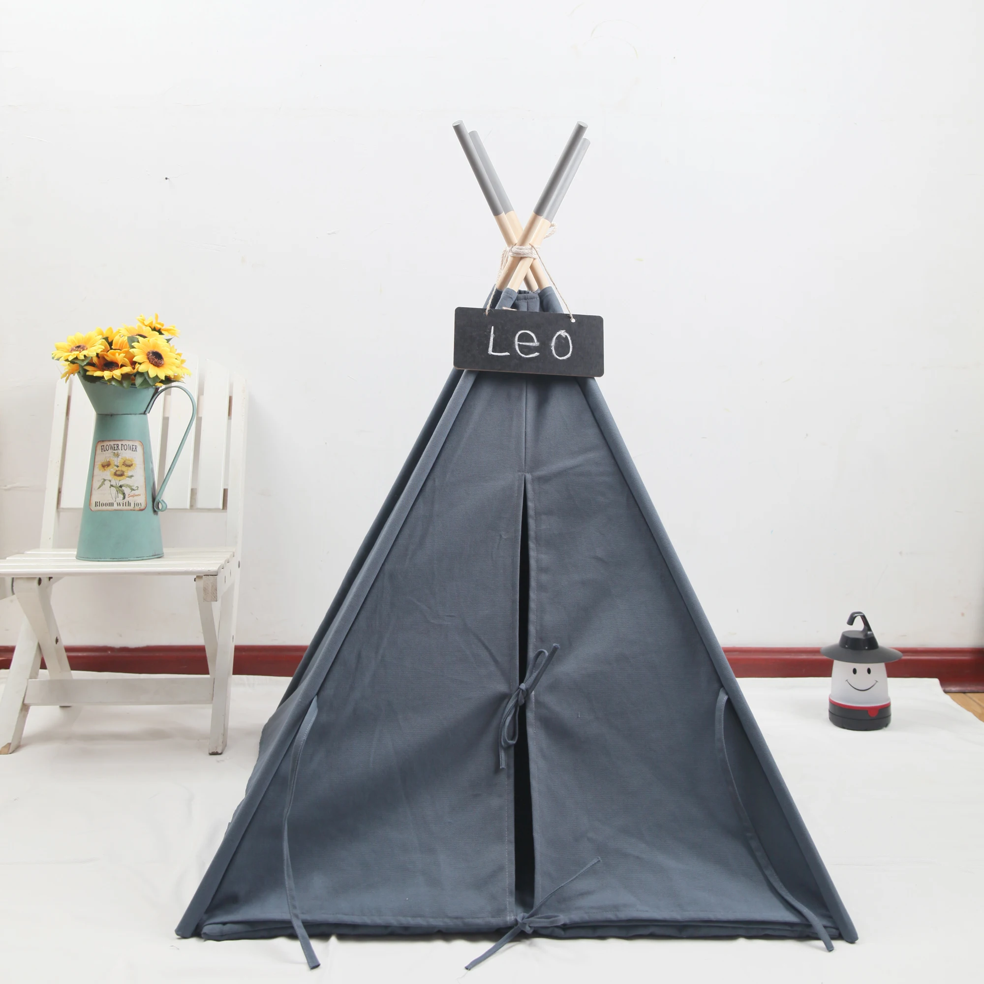 Серый тканевый Прорезыватель для собак Высота 24 дюйма основание 25 | Игрушки и