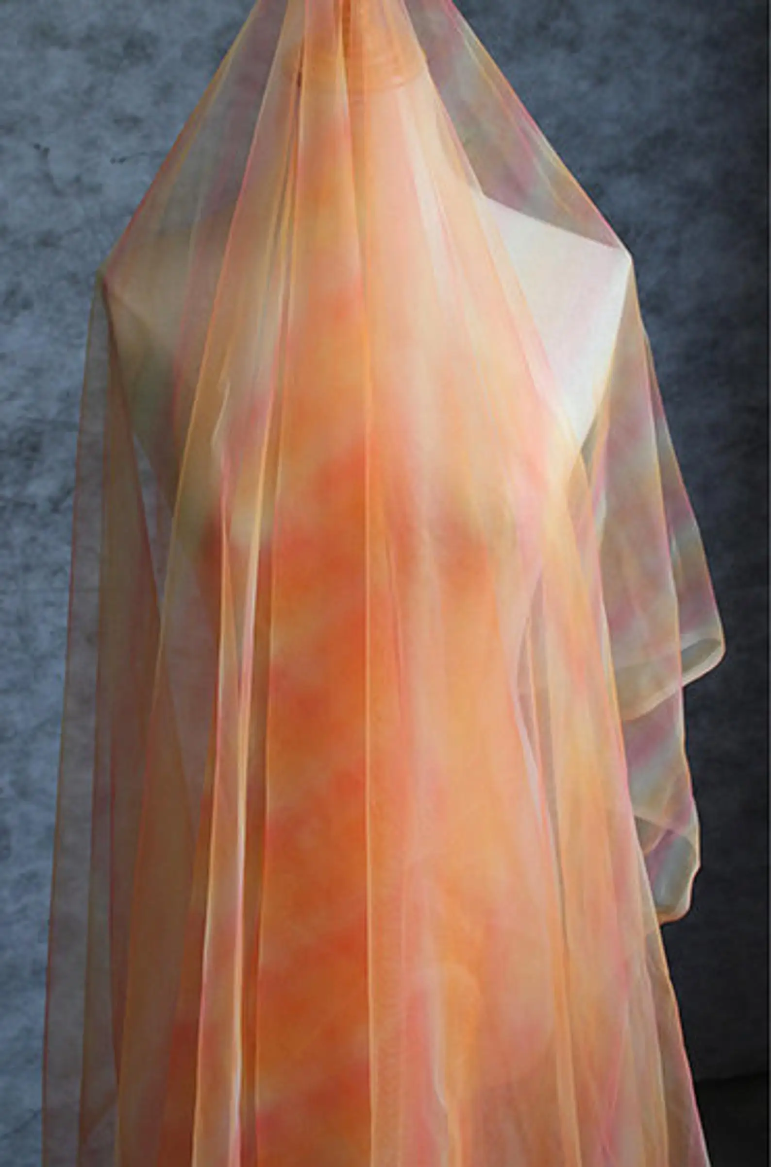 

Tulle Fabric With Gradient Colors | Carol Red Pink