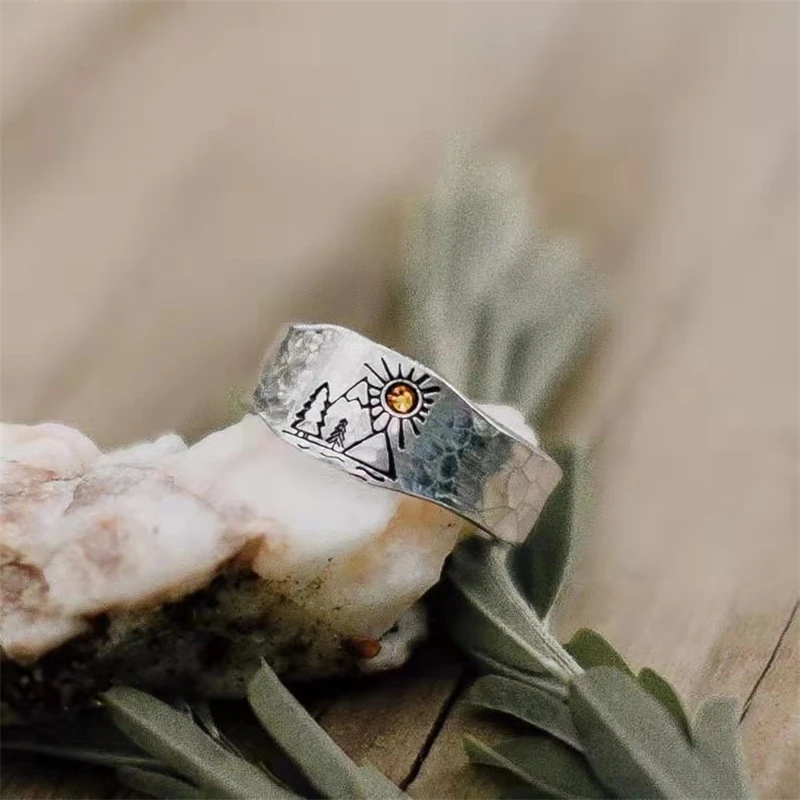 

Retro Simple Ladies Alloy Sunset Valley Ring Champagne Gems Sun Forest Tree Decoration Geometric Silver Ring Jewelry