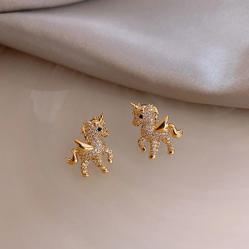 

2020 Trend Fashion Korean Lady Earrings Handmade Asymmetrical Hoop Leaf Drop Metal Earrings for Women Girls Ear Jewelry Gift