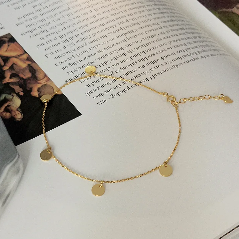 Женский браслет на ногу с монетами серебристый золотистый или белый кисточками