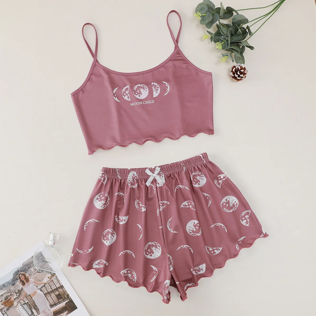

Spaghetti Strap Letter Print Pajama Set Sleeveless Trim Pyjamas Sleep Shorts Set Lace Pijama Suit Sleepwear Women Sexy Nighties