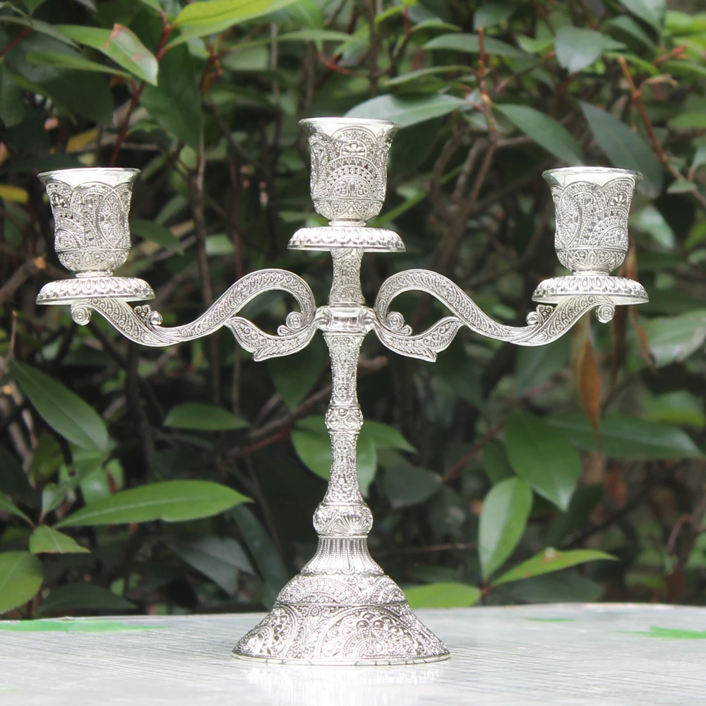 

Metal Candle Holders 3 Arms Hollow Design Candlestick Tabletop Candle Stand Wedding Decoration Candelabra Home Candelabrum