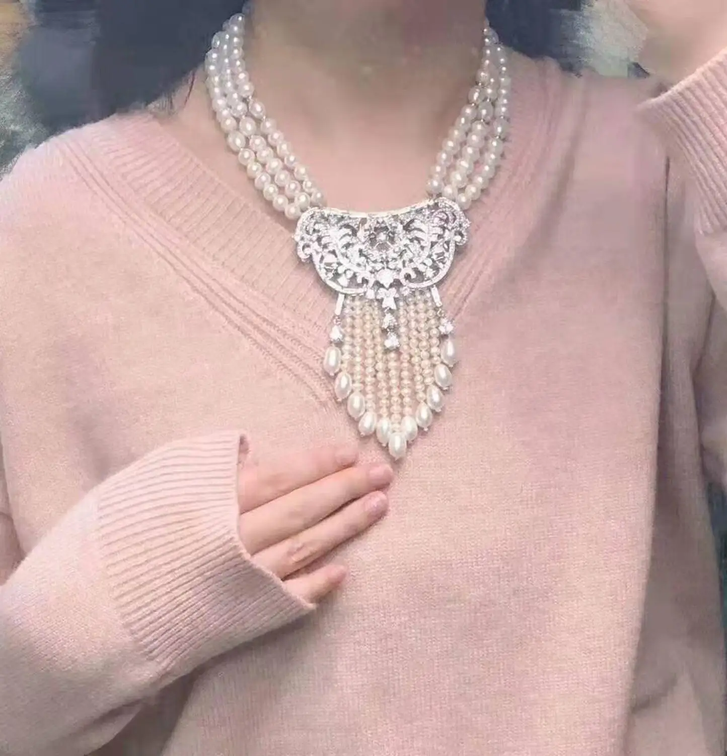 

Women's jewelry 3rows 45-48cm court temperament micro inlaid zircon accessories white freshwater pearl necklace