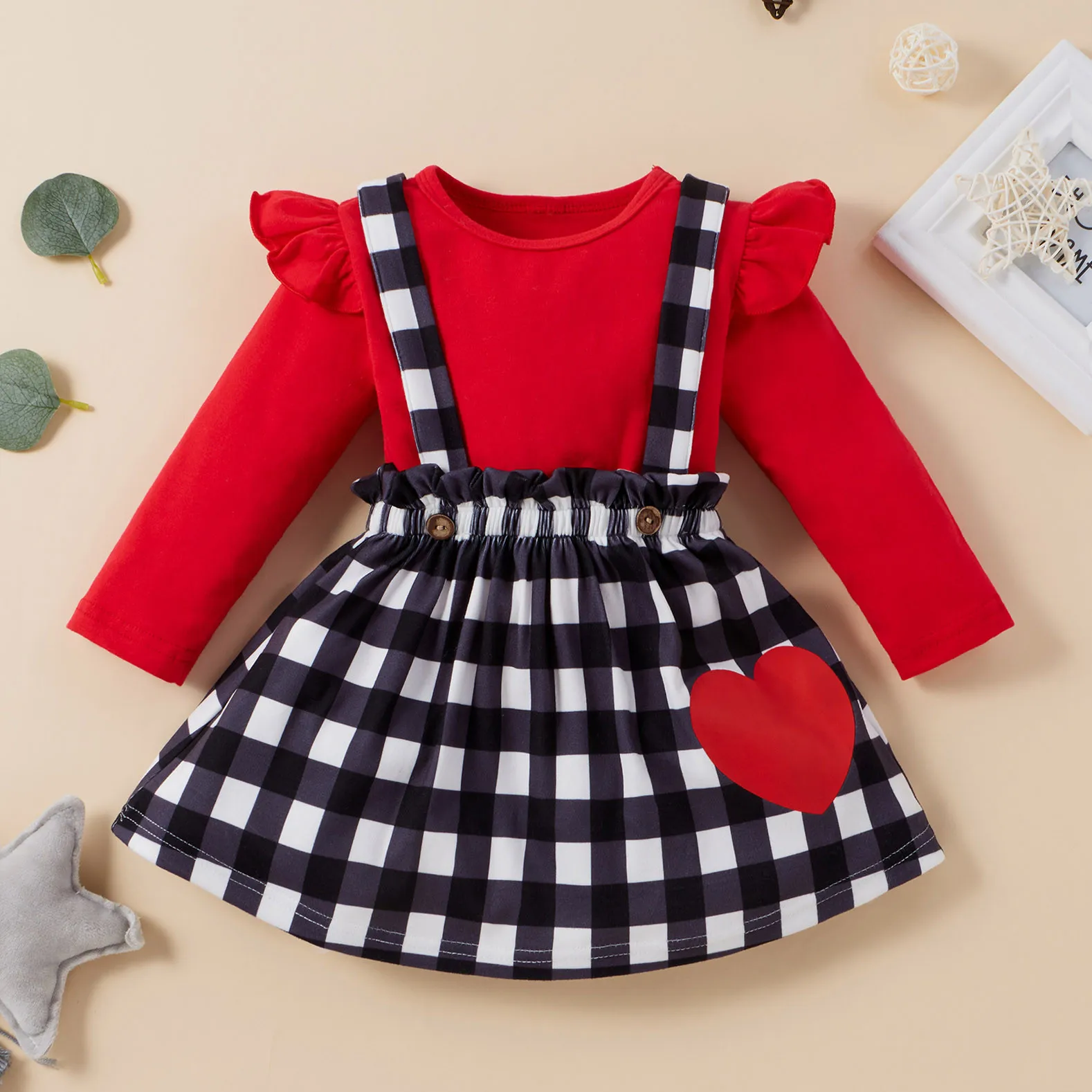 

Infant Kids Girls Clothes Sets Valentine's Day Toddler Baby Girls Long Sleeve Tops+Hearts Plaid Suspender Skirts Outfits Set