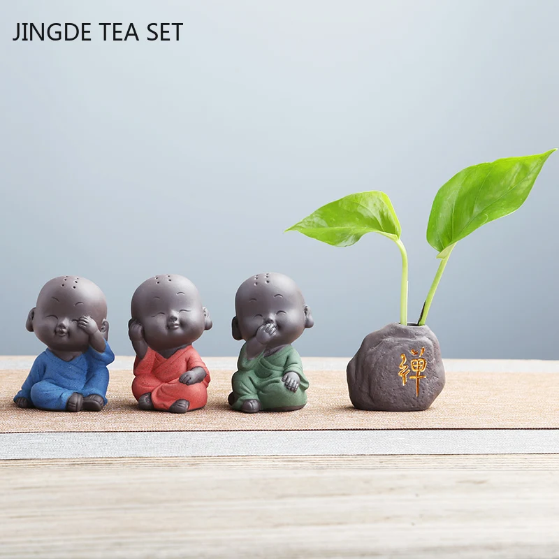 

1PCS Chinese Handmade Purple Clay Tea Pet Small Monk Statue Desktop Flower Pot Hydroponic Plant Ornaments Home Tea Decoration