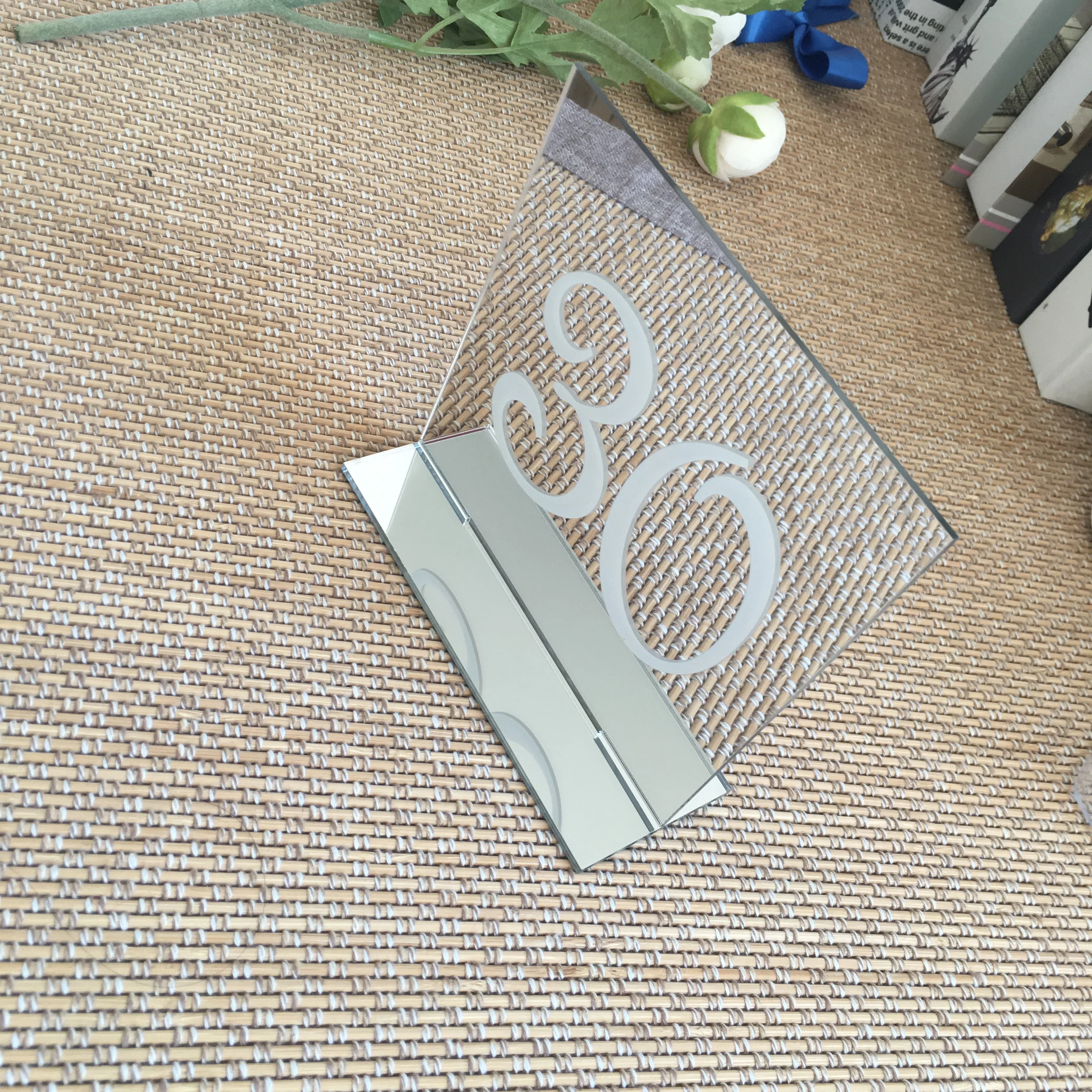 25 шт. печать на заказ Свадебные украшения акриловые места карты сиденья номера