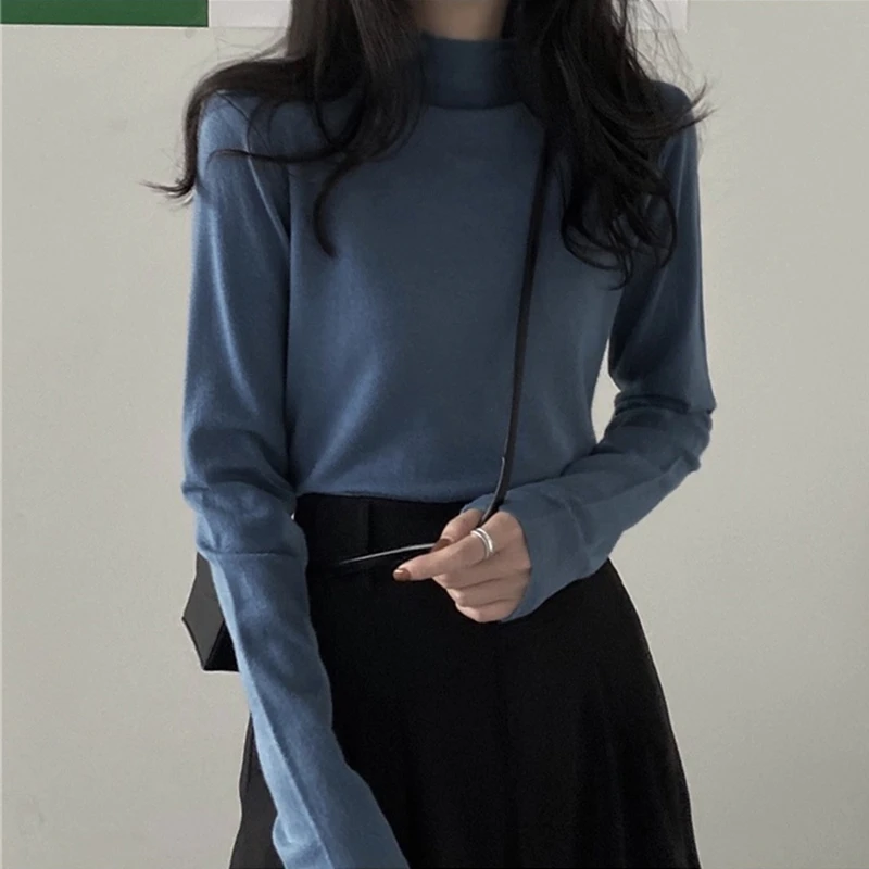 Базовая рубашка с высоким воротником на весну осень и зиму облегающая