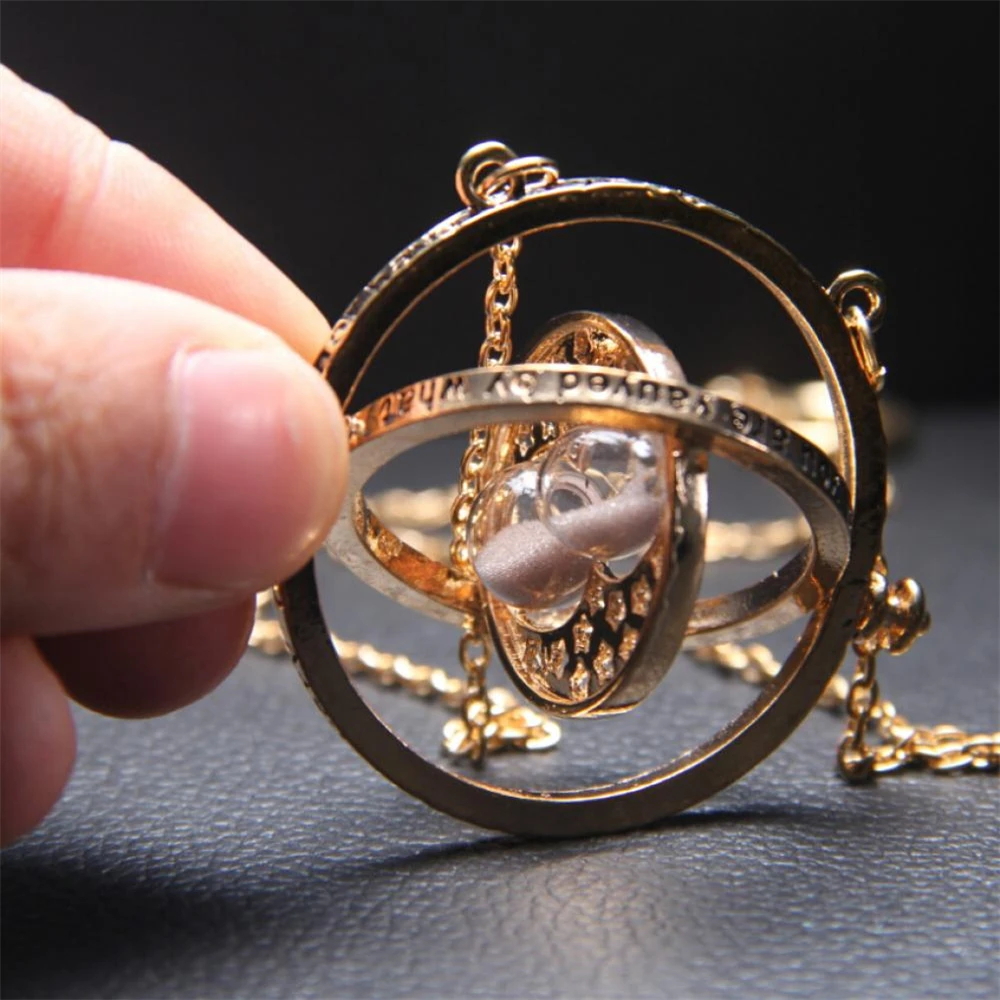 

2021 New Simple Creative Time Converter Hourglass Necklace Fashion Men and Women Geometric Time Hourglass Necklace Jewelry