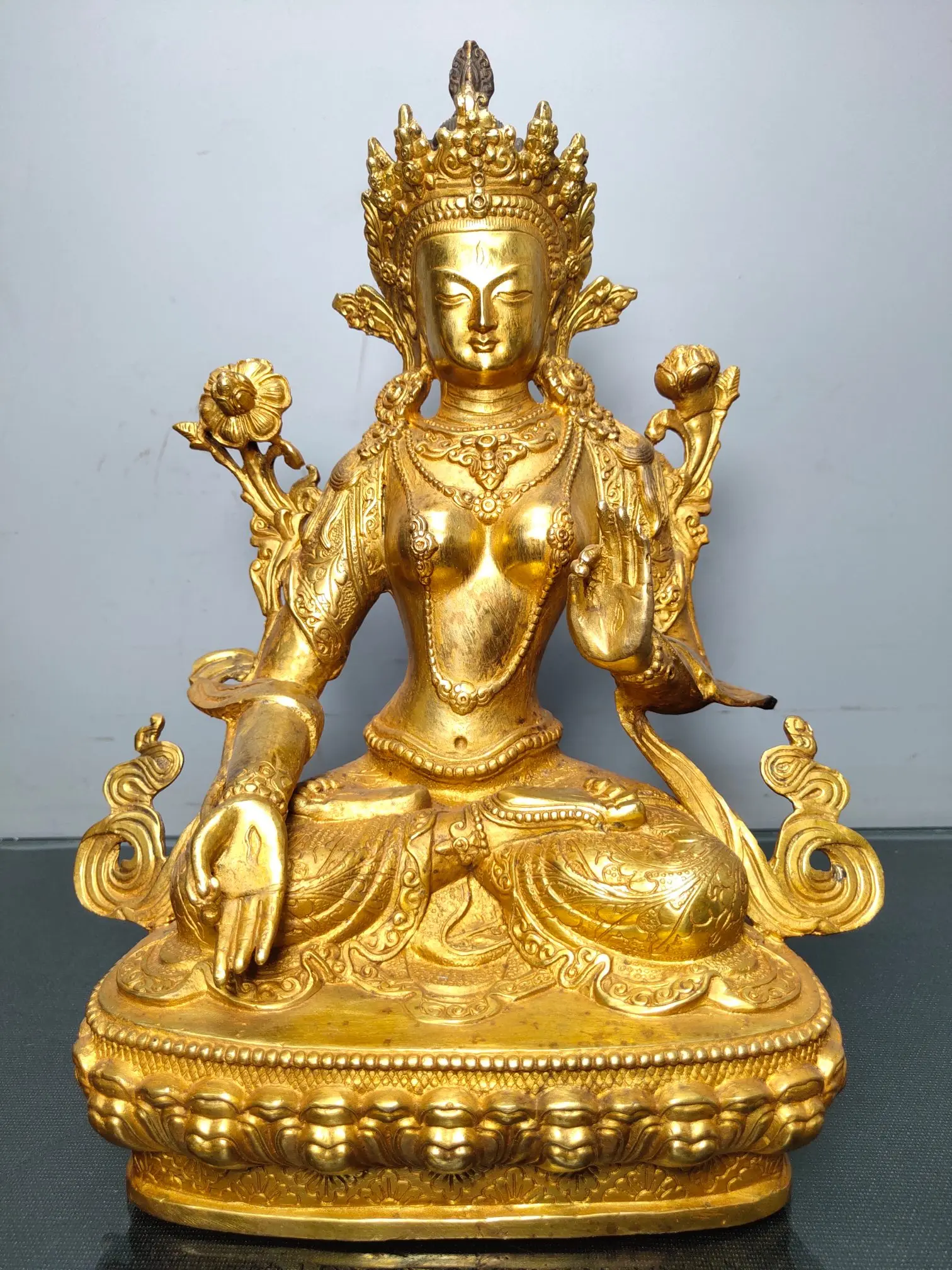 

Коллекция тибетских храмов размером 11 дюймов, старая бронзовая позолоченная тара с семью глазами, Белая Тара, сидящая Будда, хранилище Будд...