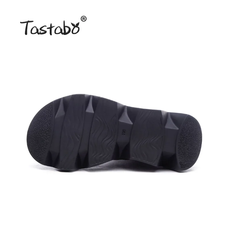 Женские ботинки телесного цвета из натуральной кожи в повседневном стиле Цвет