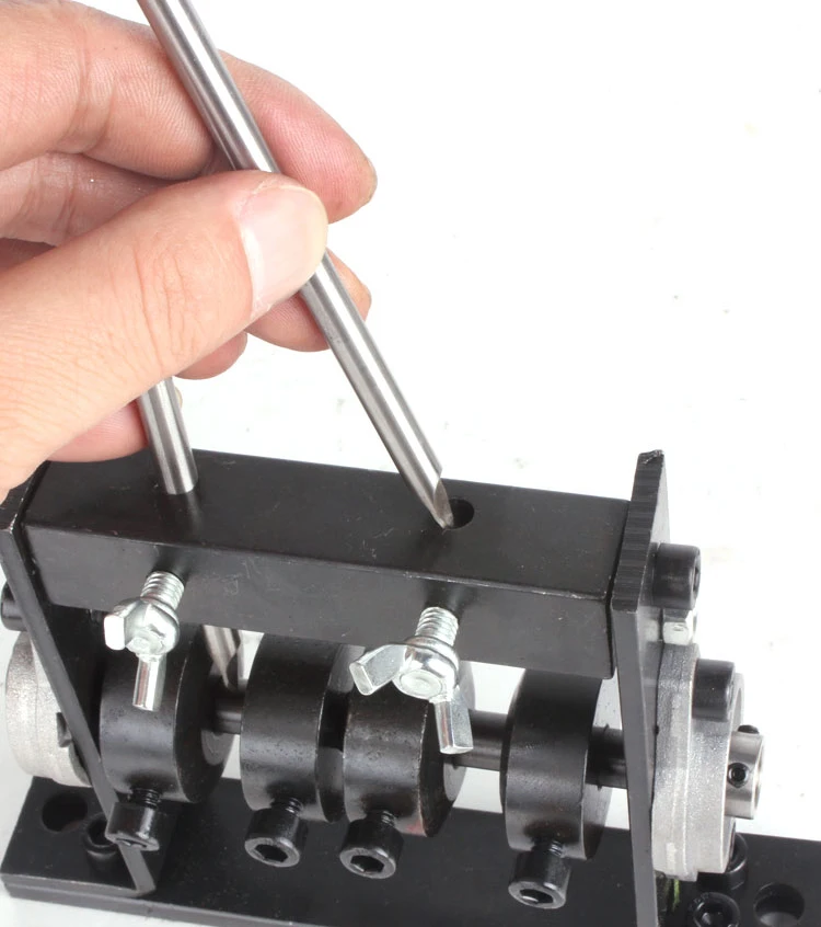 

Scrapped Wire Cable Single Core Wire Manual Peeler Small Peeler Brazed Copper Wire Tools Household Pliers Manual Wire Stripper