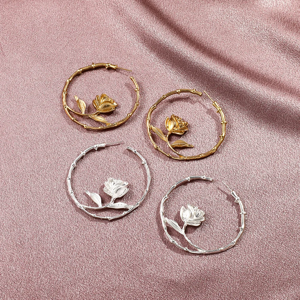 

Cute Hoop Earrings Temperament Alloy Rose Flower C-Shaped Earrings Retro Creative Hollow Earrings WomenQW36