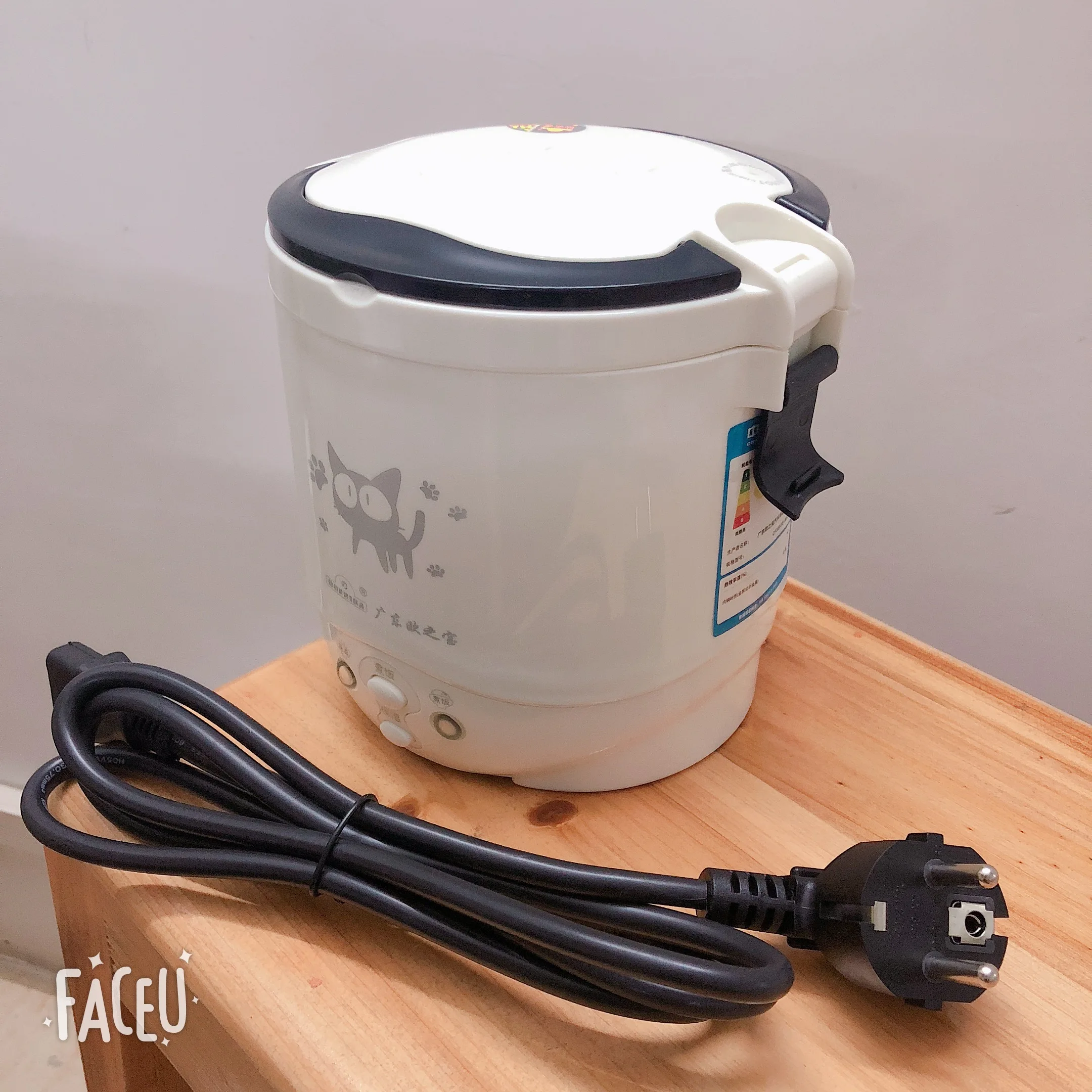 Электрическая рисоварка используется в доме 110v до 220v или автомобиля 12v-24v