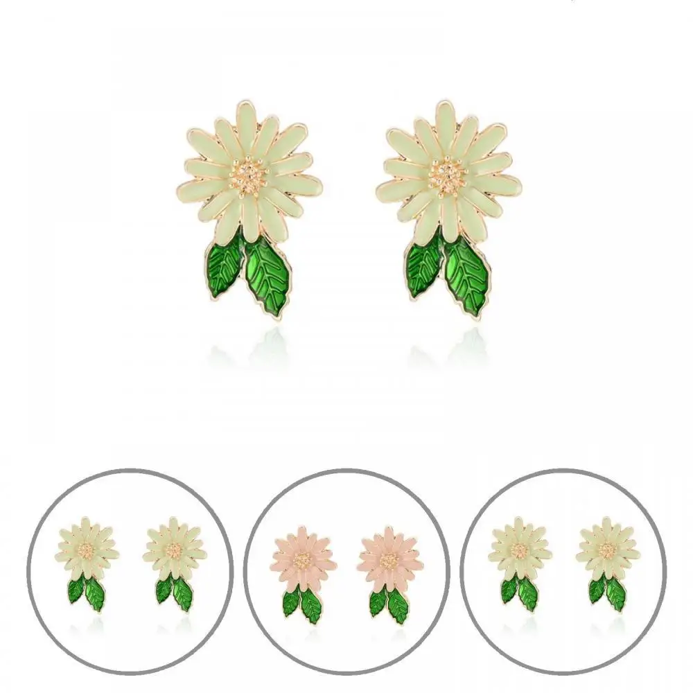 

Fashion Women Marguerite Flower Enamel Alloy Stud Earrings Pierced Jewelry Gift