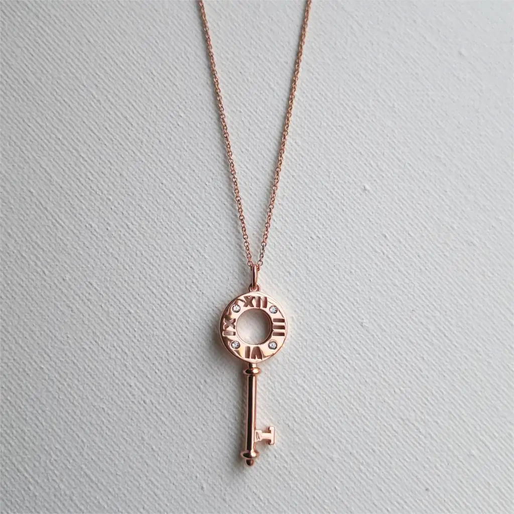 

New Women's S925 Sterling Silver Rose Gold Roman Numeral Key with Zircon Pendant Necklace