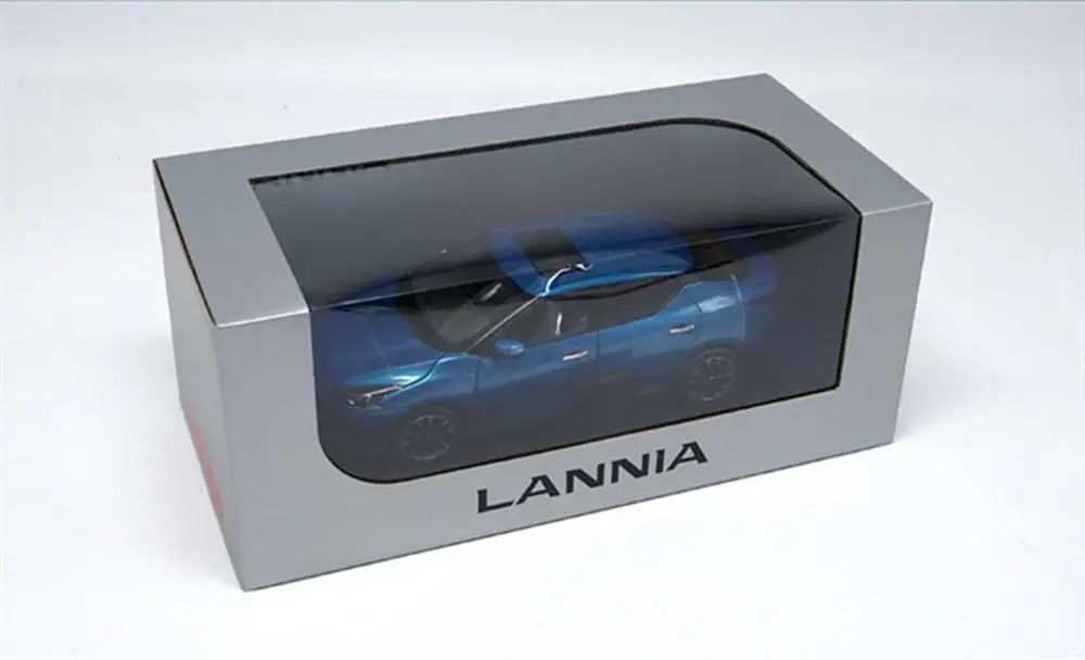 Коллекция игрушечных моделей автомобилей Nissan Lannia 1/18 голубой литой автомобиль