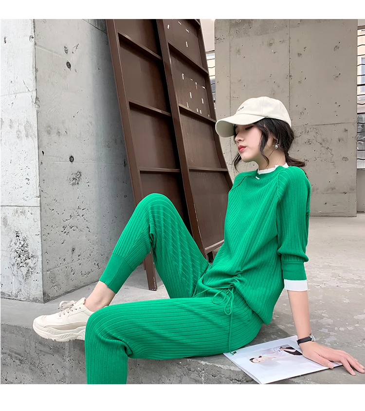 Женский осенний костюм-двойка трикотажные брюки с широкими штанинами и свитер |