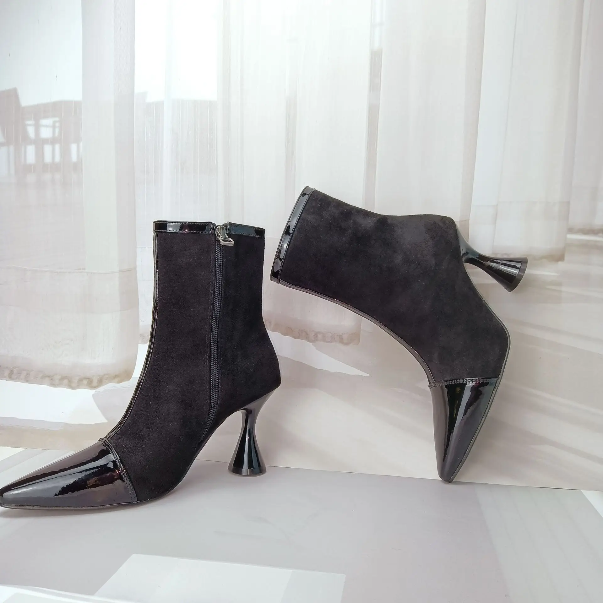 

Женские ботинки большого размера, роскошные дизайнерские привлекательные ботинки из флока до середины икры на каблуке, без застежки