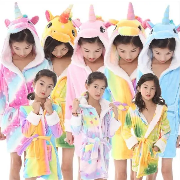 

Новый Зимний банный халат для больших мальчиков и девочек детская Фланелевая пижама с капюшоном в виде единорога удлиненные банные халаты ...