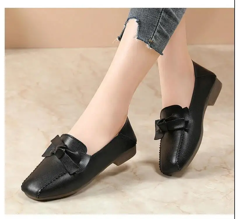 2021 new spring and autumn mother shoes soft bottom flat bottom comfortable bowknot tendon bottom single shoes female peas shoes