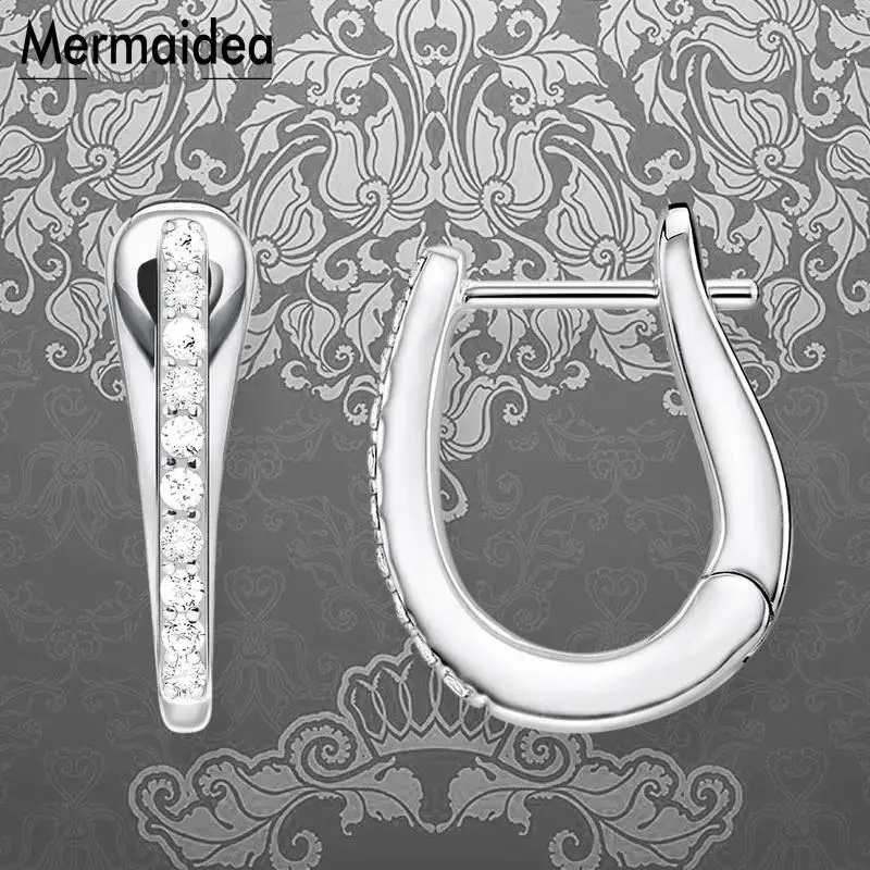 Классические белые креольские серьги-кольца на петлях с фианитом Модная