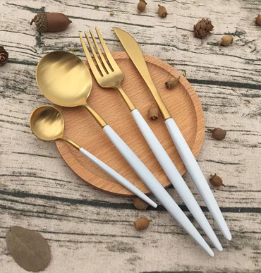 Белый 4 Pieces Spanish Stainless Steel Flatware Set, Knife Fork Spoons, Travel Camping Cutlery Set, Reusable Lunch Box Utensils - Цвет: Белый