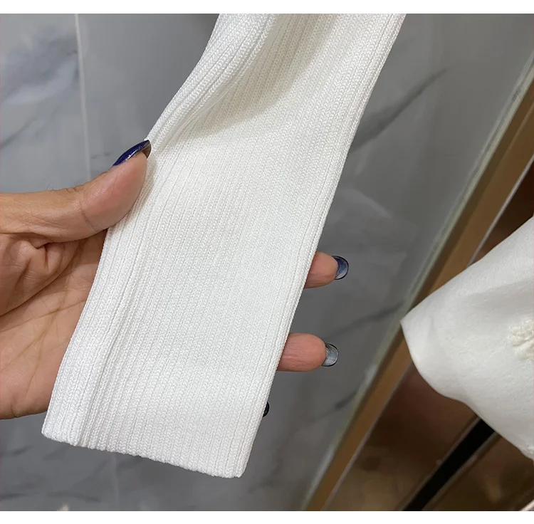 

2021 Autumn New Korean Fashion Knitted Cardigan Women Curved Beaded Short Knitted Shirt Feminine Stretch Tight Lapel Tops