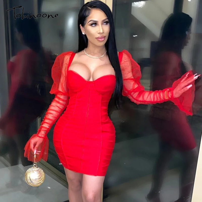 Женское платье с рюшами и высокой талией открытыми плечами | Женская одежда