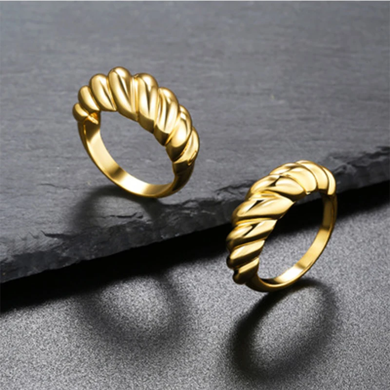 

Wedding Ring Weaving Twisted Gold Color Stainless Steel Croissant Ring For Women Braided Twisted Signet Chunky Dome Ring For Men