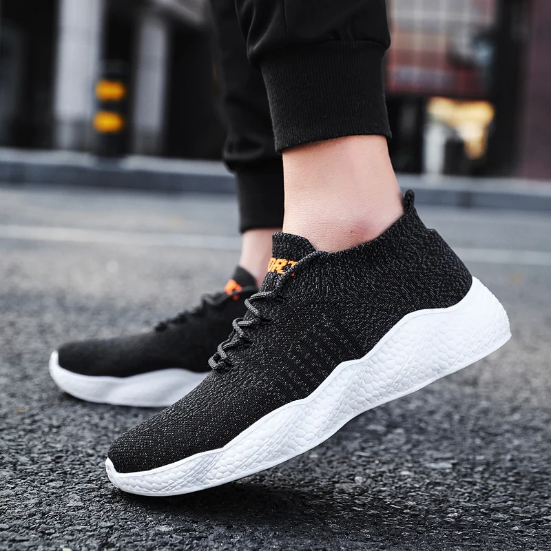 

2020 Newest Spring Men Mesh Casual Shoes Mens Sneakers Breathable Lace-up Leisure Male Trainers Linghtweight Black Socks Shoes