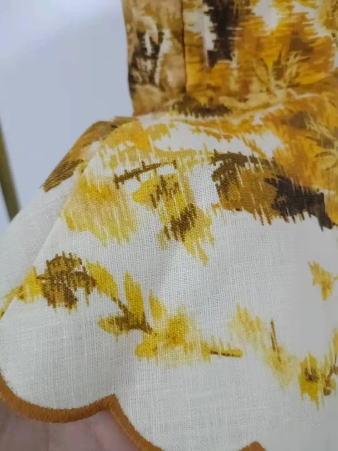 

2021 New Summer Women Fashion Yellow Floral Print Camisole Tops High Quality