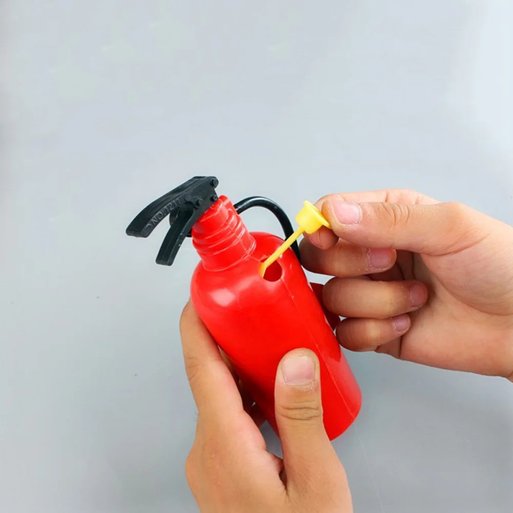 

10pcs Novelty Toys Fire Extinguisher Water Toys Summer Beach Bath Swim Toys Children Gift for Kids Play