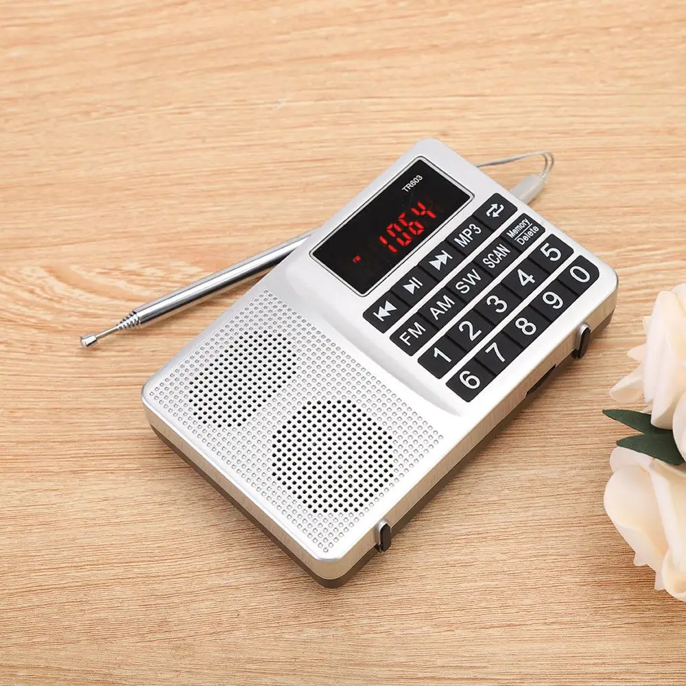 Портативное радио серебряное FM/AM/AW радиоприемник всех диапазонов с разъемом AUX 3 5
